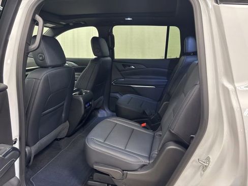 Used 2026 Chevrolet Traverse LT w/ Sun and Wheel Package AWD/4WD image 19