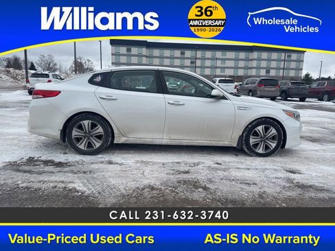 Used 2017 Kia Optima EX image 16