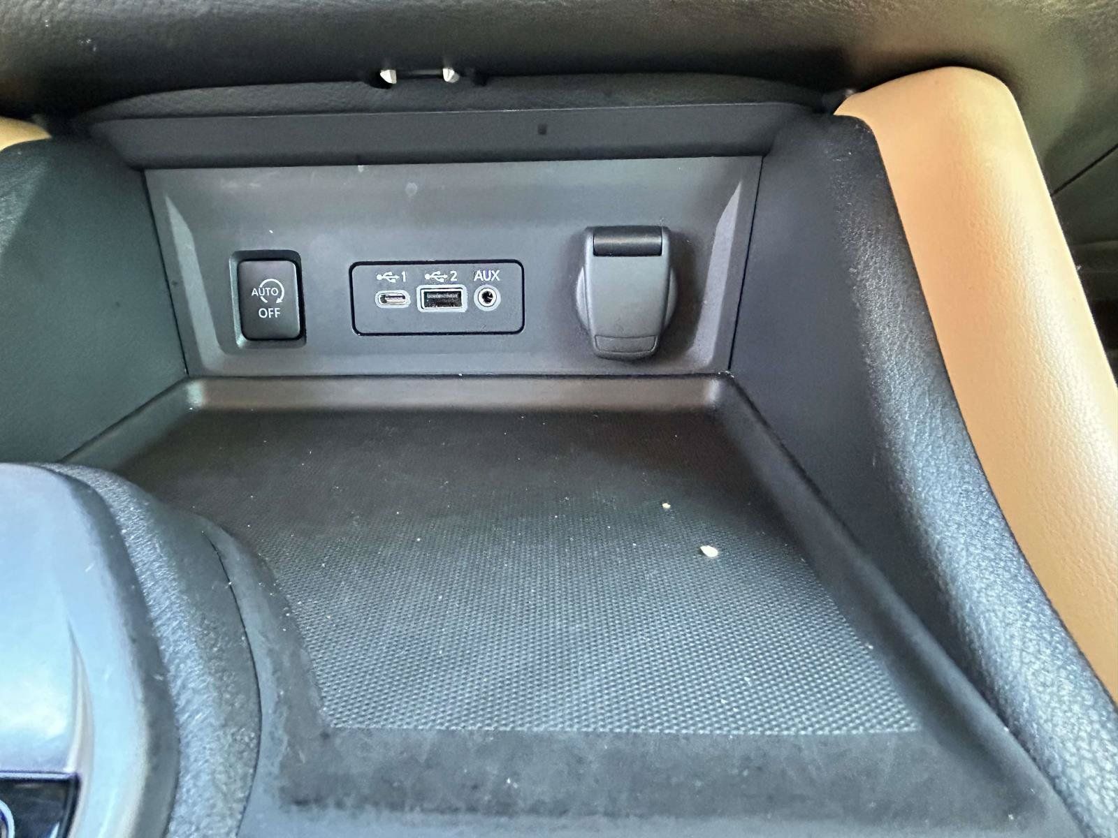 Used 2024 Nissan Sentra SV w/ SV Premium Package FWD image 19
