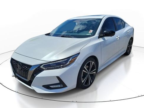 Used 2021 Nissan Sentra SR w/ SR Premium Package image 4