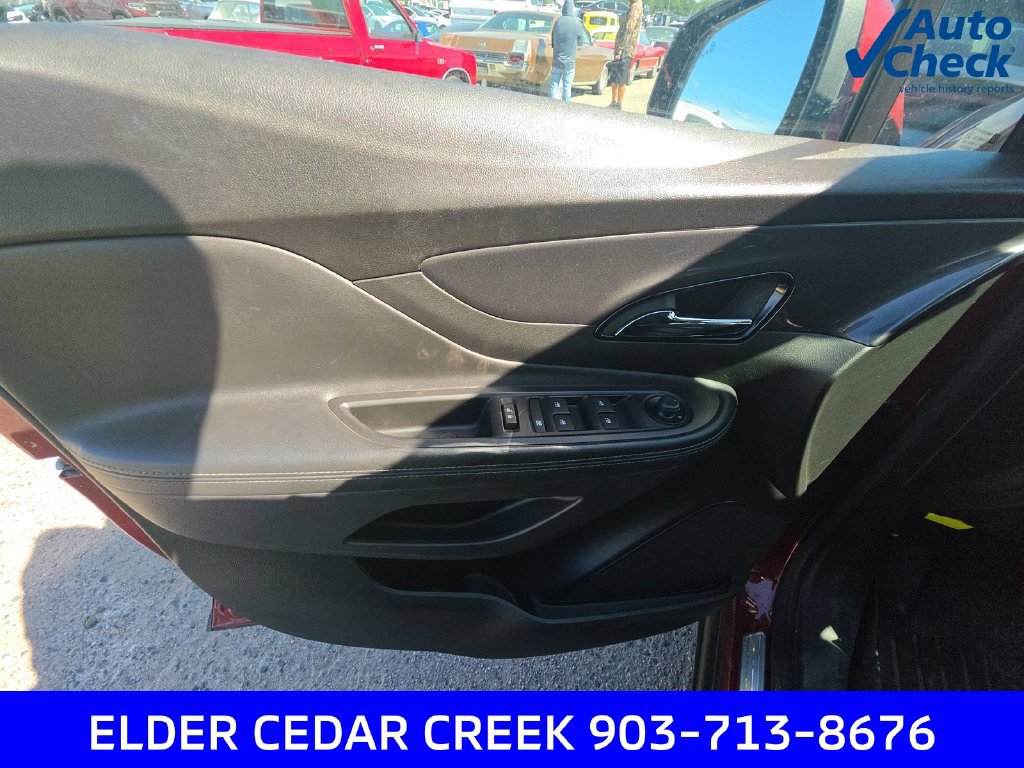 Used 2022 Buick Encore Preferred w/ Safety Package FWD image 12