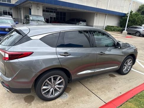 Used 2023 Acura RDX FWD w/ Technology Package image 4