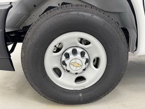 New 2025 Chevrolet Express 2500 Work Van w/ Driver Convenience Package image 33