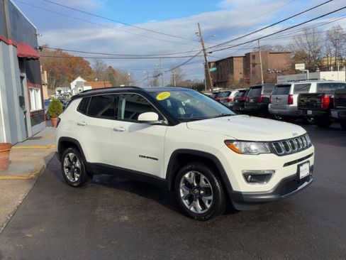 Used 2018 Jeep Compass Limited w/ Navigation Group image 4