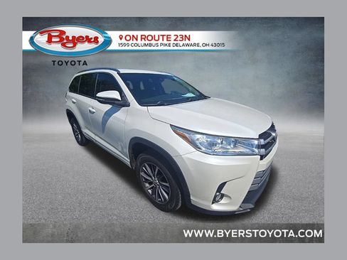 Used 2017 Toyota Highlander XLE FWD image 1