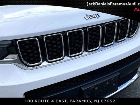 Used 2021 Jeep Grand Cherokee L Limited AWD/4WD image 23