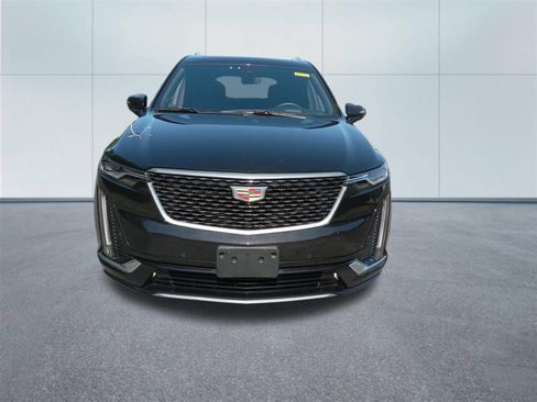 Certified 2023 Cadillac XT6 Premium Luxury w/ Technology Package AWD/4WD image 6