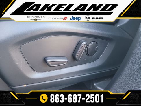 Used 2024 Ford Explorer ST-Line w/ Class IV Trailer Tow Package RWD image 19