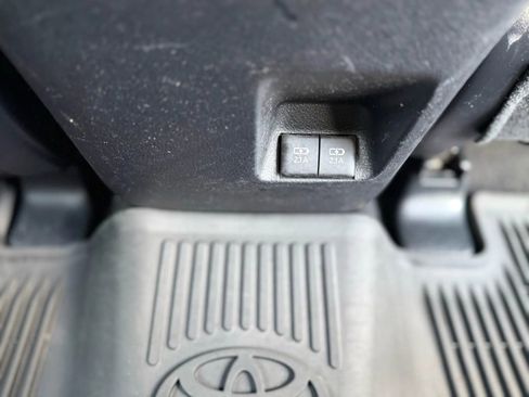 Used 2021 Toyota 4Runner SR5 Premium image 25