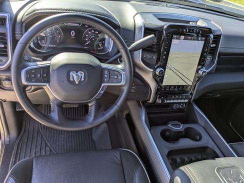 Used 2024 RAM 2500 Laramie w/ Sport Appearance Package image 14