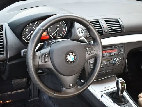 Used 2013 BMW 135i Convertible image 11
