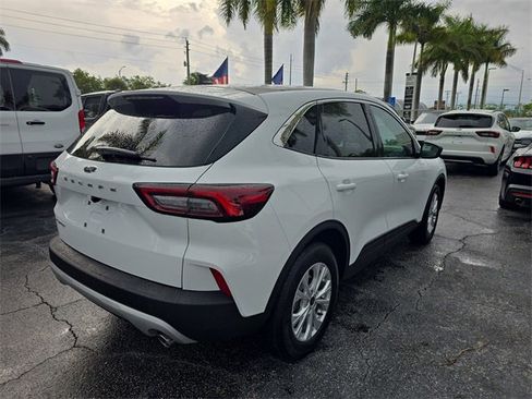 Used 2023 Ford Escape Active image 3