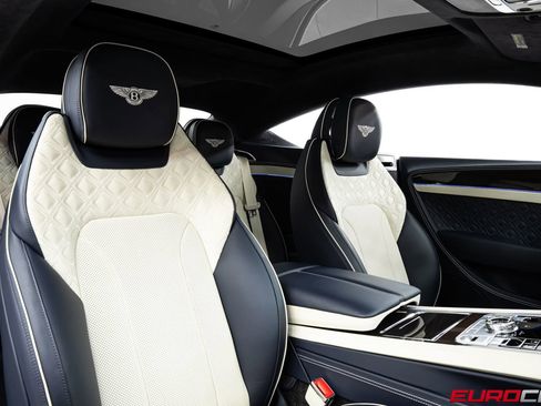 Used 2022 Bentley Continental GT AWD/4WD image 34