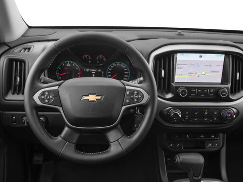 Used 2017 Chevrolet Colorado LT AWD/4WD image 5