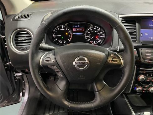 Certified 2018 Nissan Pathfinder SV AWD/4WD image 13