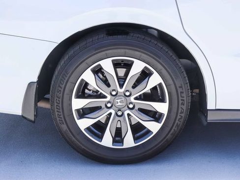 Used 2023 Honda Odyssey EX-L image 9