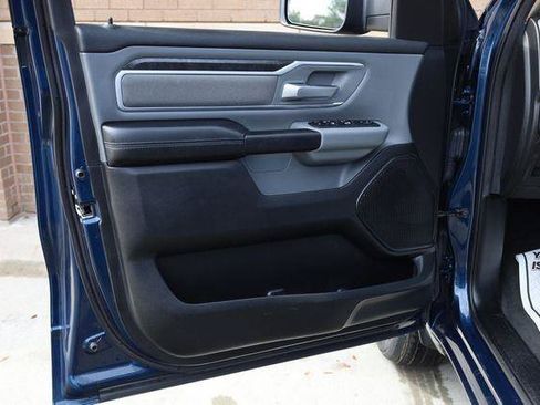 Used 2020 RAM 1500 Big Horn AWD/4WD image 14