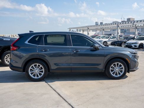 Used 2023 Honda CR-V EX image 4