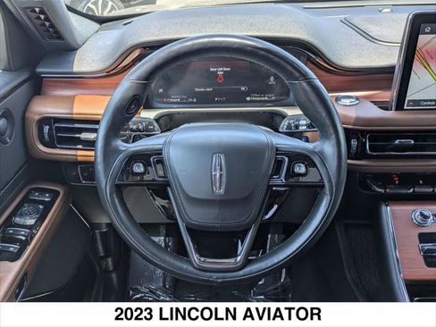 Certified 2023 Lincoln Aviator Reserve w/ Equipment Group 201A AWD/4WD image 11