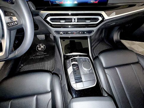 Certified 2023 BMW 330i xDrive 330i xDrive w/ Convenience Package image 18