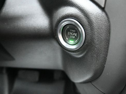 Used 2025 Chevrolet Silverado 2500 W/T image 16