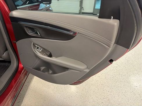 Used 2015 Chevrolet Impala LTZ FWD image 43