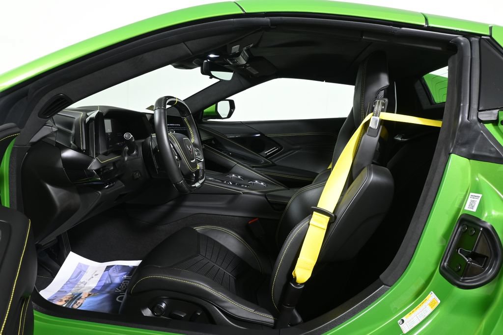 Used 2026 Chevrolet Corvette Z06 w/ Stealth Interior Trim Package RWD image 3