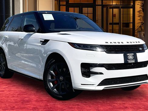 Used 2023 Land Rover Range Rover Sport SE Dynamic AWD/4WD image 2