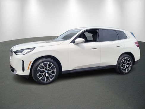 Used 2026 BMW X3 xDrive30 w/ Convenience Package image 3