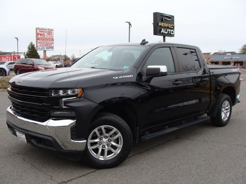 Used 2021 Chevrolet Silverado 1500 LT image 3
