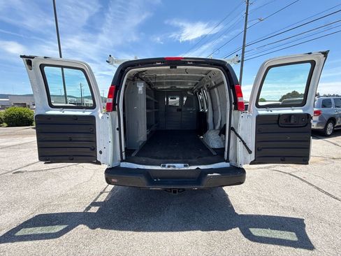 Used 2020 Chevrolet Express 2500 w/ Driver Convenience Package RWD image 11
