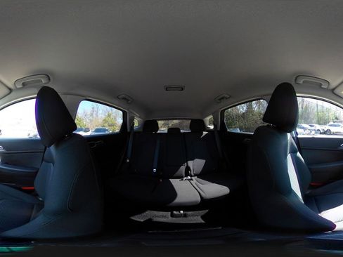 Used 2025 Kia Sportage LX image 38