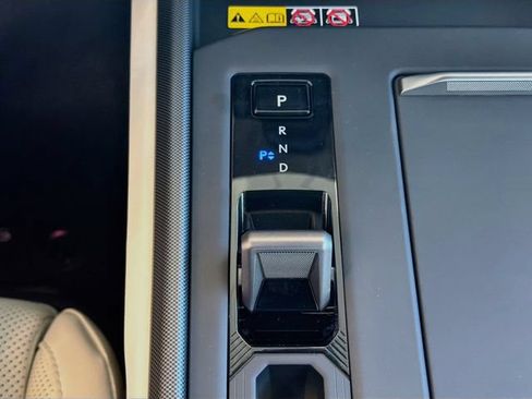 New 2026 Lexus ES 350e w/ Convenience Package FWD image 26