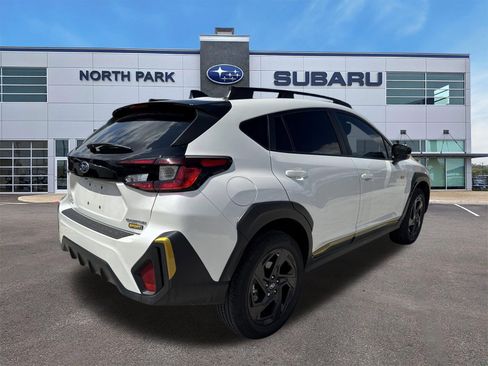 Used 2024 Subaru Crosstrek 2.5i Sport AWD/4WD image 3