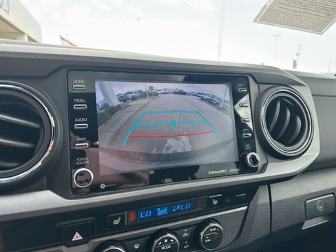 Used 2021 Toyota Tacoma TRD Sport AWD/4WD image 21