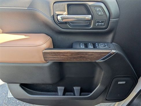 Used 2023 Chevrolet Silverado 3500 High Country w/ Technology Package image 33