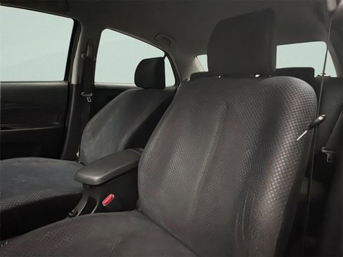 Used 2007 Toyota Yaris Base image 6