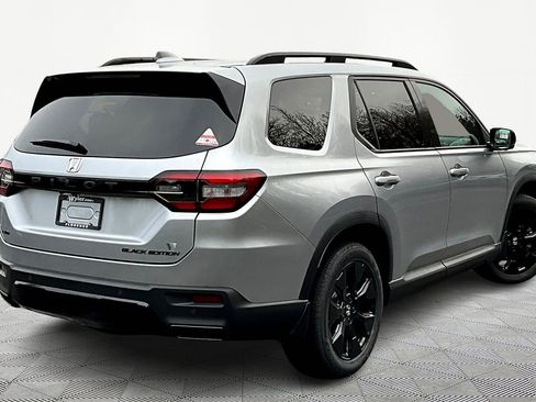 New 2026 Honda Pilot Black Edition image 7