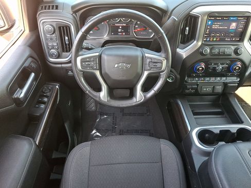 Used 2021 Chevrolet Silverado 1500 LT Trail Boss w/ Convenience Package II AWD/4WD image 12