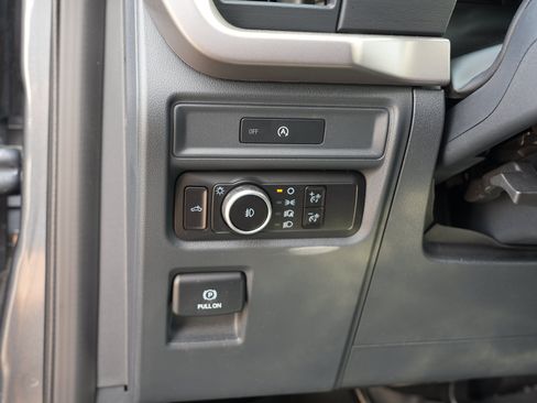 Used 2025 Ford F150 XL w/ Equipment Group 103A High AWD/4WD image 18