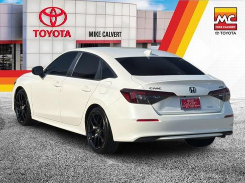 Used 2025 Honda Civic Sport image 9