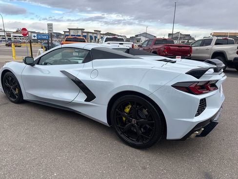 Used 2021 Chevrolet Corvette Stingray Premium Conv w/ Z51 Performance Package image 3