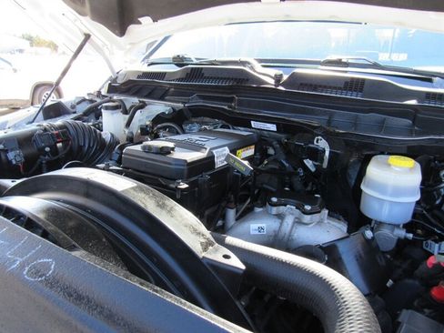 Used 2018 RAM 2500 SLT AWD/4WD image 25