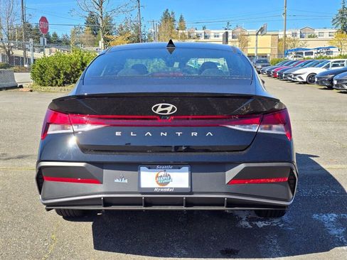 New 2026 Hyundai Elantra Sport FWD image 5