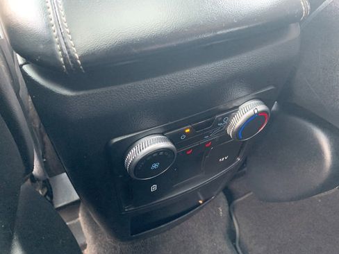 Used 2020 Ford Explorer XLT w/ Equipment Group 202A image 24