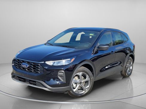 New 2026 Ford Escape ST-Line w/ Tech Pack #1 FWD image 2