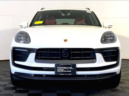 Used 2026 Porsche Macan image 10