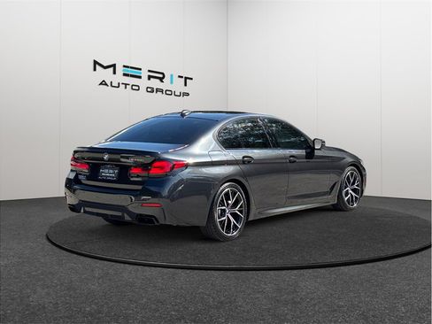 Used 2021 BMW M550i xDrive w/ Premium Package AWD/4WD image 9