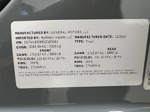 Used 2025 GMC Sierra 1500 AT4 w/ Technology Package AWD/4WD image 55