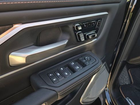 Used 2026 RAM 1500 Tungsten AWD/4WD image 15